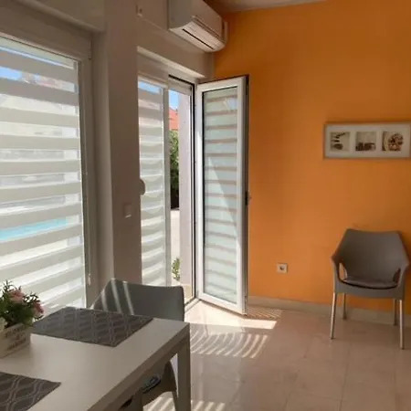 Apartment Gros *