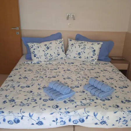 Gros Makarska